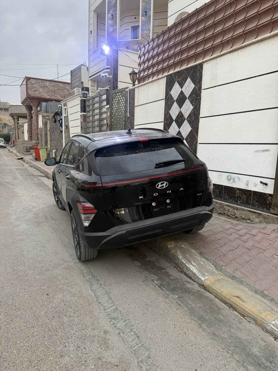 كونا 2024 حادث امامي بصيط السياره بيها ينيد تبديل بلادي نفس لون بدون صبغ السياره مابيها كل نقص دخول جديد داخله حره وبسعر مناسب جدا ***********
