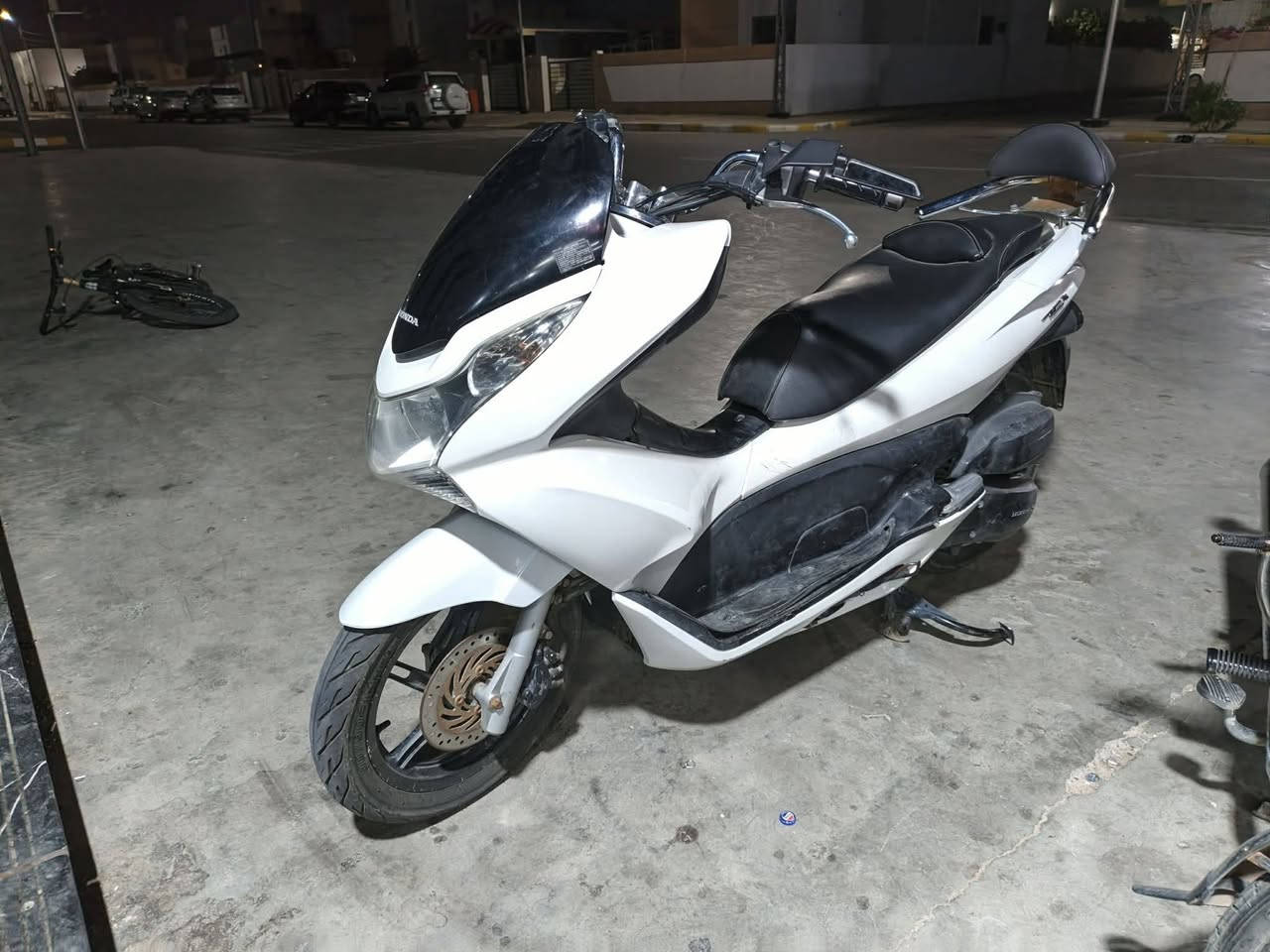 دراجة pcx 150 دراجة مكفولة كفالة عاملة السعر مليون و600 
***********
