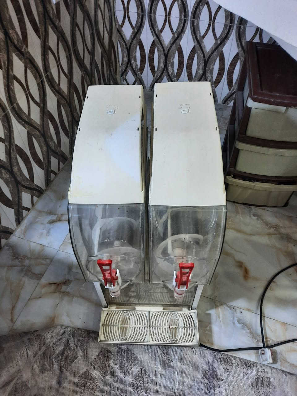 مكينة ازبري إيطالي بيها عطل الكارت بس للبيع


**إذا كنت صاحب هذا الإعلان وتريد حذفه لأي سبب، رجاءا أرسل رسالة إلى الدعم الفني**