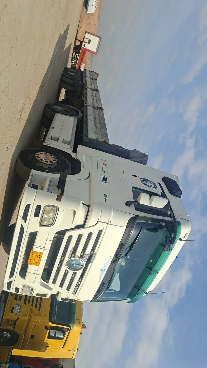 بسم الله الرحمن الرحيم 
النوع السياره . مارسدس اكتروز. تاك ويل دبل قماره تريله فلات جوانب متحريكه 3 محور دبل تاير 47 طن 
موديل . 2005. حجم محرك 18.44
مواصفات . تبريد . ريتادر  5 طقات . ثلاجه داخل . سبلت . كلاج . محور قصير 
عربانه د بل تاير . حجم 11 . . 47طن . بدون كسر بدون فطر 
كير محرك اكسن شاصي قماره . مكفول كفاله عامه شرط 
رقم دهوك . تحول مباشر 
السعر 345 معا مجال 
عنوان. معرض هوار طريق دهوك موصل جمبور عميريه 
***********
***********
