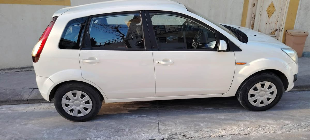 فۆرد فیگۆ ٢٠١٥، پاک و بێکێشە، سەنەوی تازە، ٢ پارچە بۆیاخە بێناوگرتن. تازە پۆلیش و قەڵەمکاری کراوە، بێ مەسرەف و بێ کێشەیە، 
*********** السليمانية, العراق
