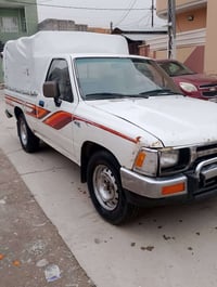 موديل ١٩٩٤ • محرك اكروسيده • رقم صلاح الدين