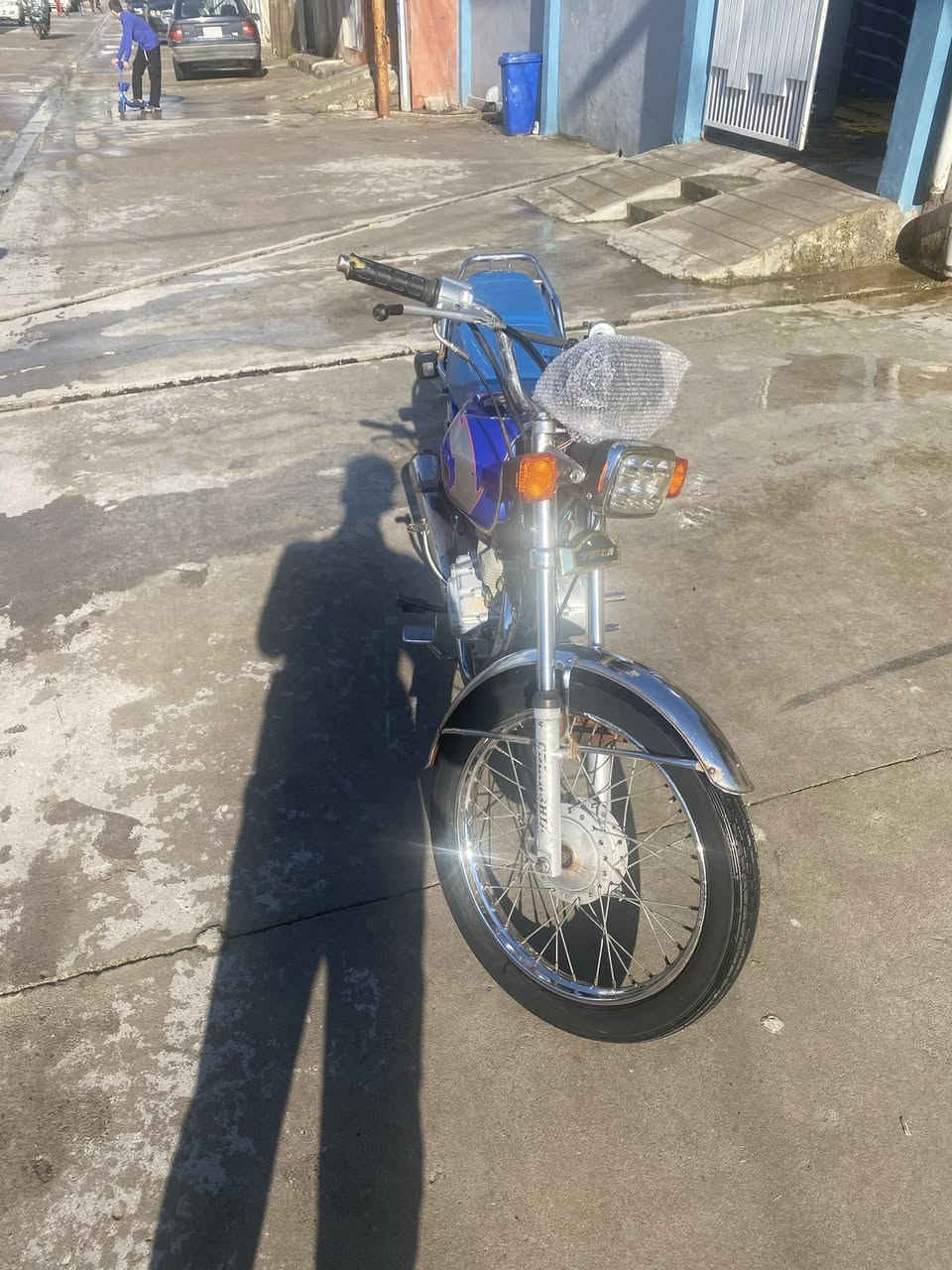 سلام عليكم ماطور 2020وزن ثقيل باب اولل مفتوح عمرتو قبل يومين شرط لاصرف ولاه بخار مكينه خرسه تايرات جدد  كهربيه كله شغاله شرط مكينه خرسه تجي وتفحص باتري جديد دبلات جديد الماطور كلو شرط سعر 425وبي مجال ***********اتصال
