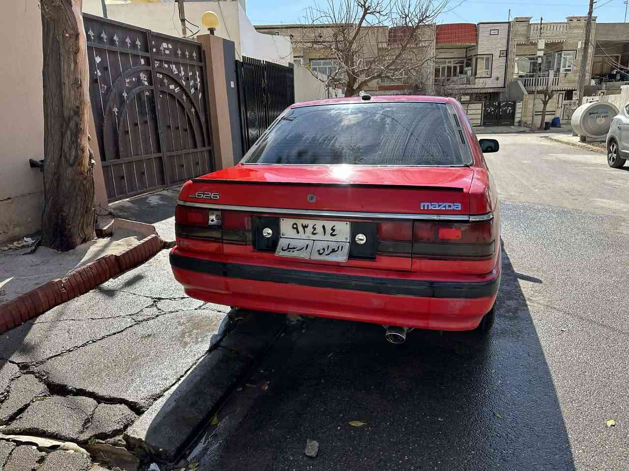 سلاو و ريز...
ماشاالله له مالي هه موو لايه ك.
مازدا 626 موديل 1990
سه ياره كه مالي دؤسته زؤر توندو تؤله 
مالي فه قير و مالي هه رزانيه شتيكي جوان و بي كيشه يه
٣ پارچه ي هه يه له گه ل جه مپێكي بشتي .
گێر و مه كينه و ته قه و ره قه به ناوكردن و وكاله وغرامه به شه رت..
مازدايه كه 12و بخه ماشاالله له قوه تي به نزين زؤر كم ئه خوات نرخي 38 وه ره قه و مامه له يه كي كمي برايانه.
*********** ...
شوين هه ولير..
