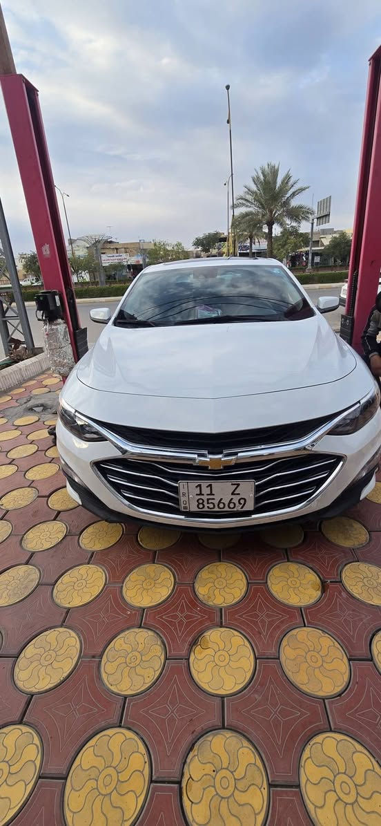 السلام عليكم 
ماليبو 2023 LT وارد أمريكي
رقم بغداد الجديد بأسمي 
ماشية 67
🔴بصمه ابواب جنطه /تشغيل عن بعد 
🛑محرك 1500 توربو  
🔴 / مانع انزلاق
🛑لدات اماميه نهاري / حساسات خلفية
🛑كشنات تدفئه + كهرباء 
🛑تبريد مناخين منفصل SYNC
🛑تبريد قطعتين امامي خلفي 
🛑شاشه كبيره تدعم كاربلي/خرائط Gps
🛑كامره خلفيه / كروز مثبت سرعه
🛑حساسات خلفية
🛑لايت زنون عالي ناصي 
🛑شاشة ضبط واعطال بل دشبول
🛑منافذ USP/ 12V /Tip
🛑حساس اطارات / 4 دسك/ Abs
🛑ويل حجم 18
السيارة مكفولة من الدعامية للدعاية. حادثة شمول بالغرق
كير محرك مكفول 
السعر 138 وبيها مجال قليل
للاستفسار الاتصال(***********_***********)
مكان السيارة بغداد اليوسفية
