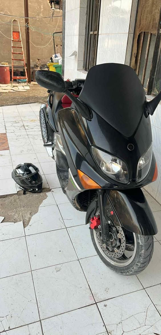 2008للبيع كفاله  نقص التريشه اليمنه فقط سويجات2 المكان حله***********
