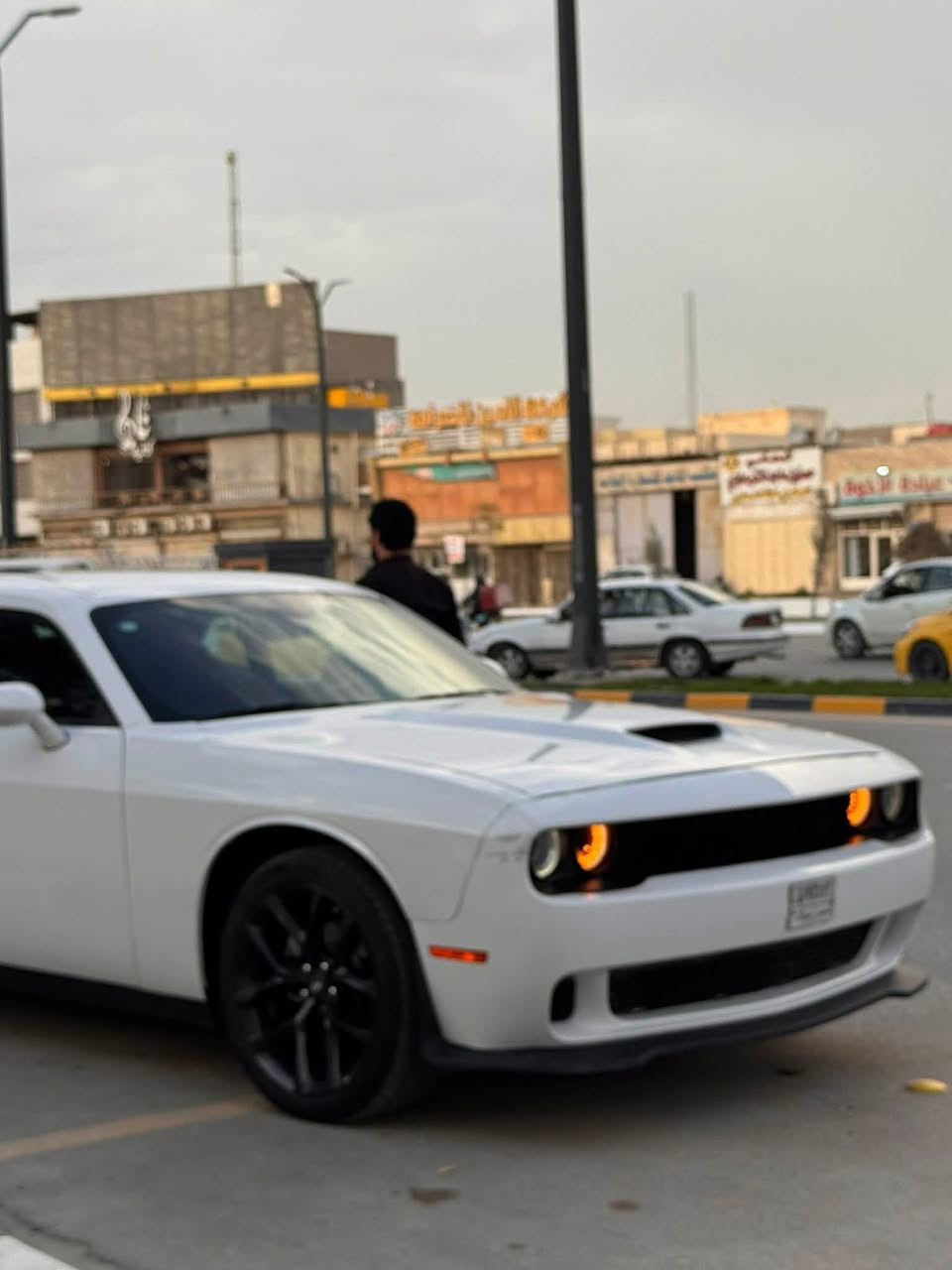 سلام عليكم
 جالنجر للبيع موديل 23 اخر اصدار 
فئة SXT
ماشية 24الف ميل 
العنوان حله شارع 60 
الاستفسار ***********
