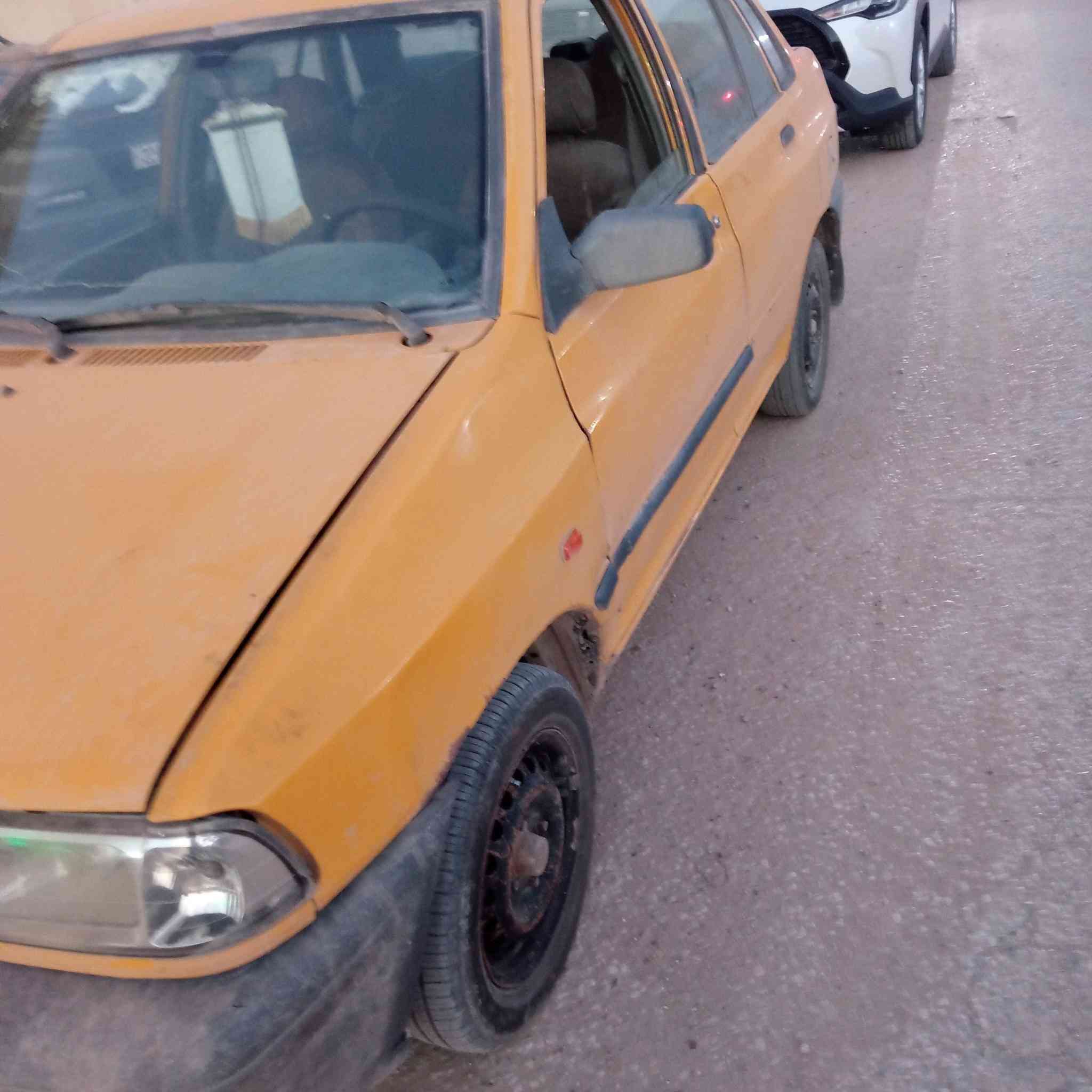 السلام عليكم سايبا للبيع موديل 11مكينه وكير مكفولات تخم تاير صدر جديد دبلات جدد.  باسمي رقم بغداد مشروع وطني الاتصال ع الرقم ***********
