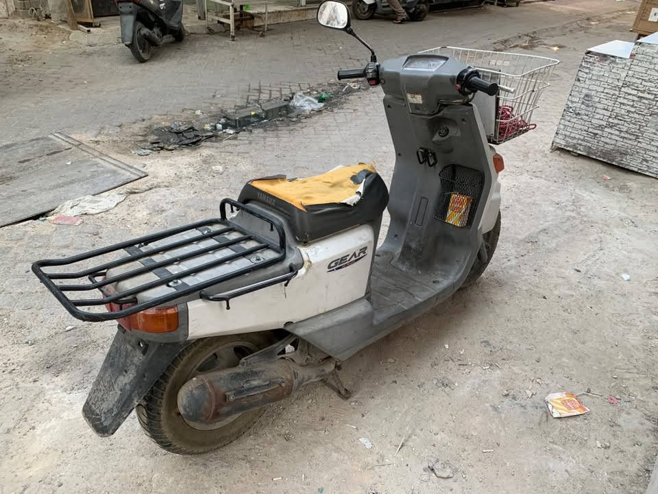 دراجه بيكب محركه برغي ممفتوح منها بس
هيه متروكه تمشي ٦٠ محرك نشط جرب وشتري 

مستعجل على بيعتها مكاني بغداد الكريعات 

ممتواجد عل فيس هذه رقمي اتصل او وتساب (***********)
