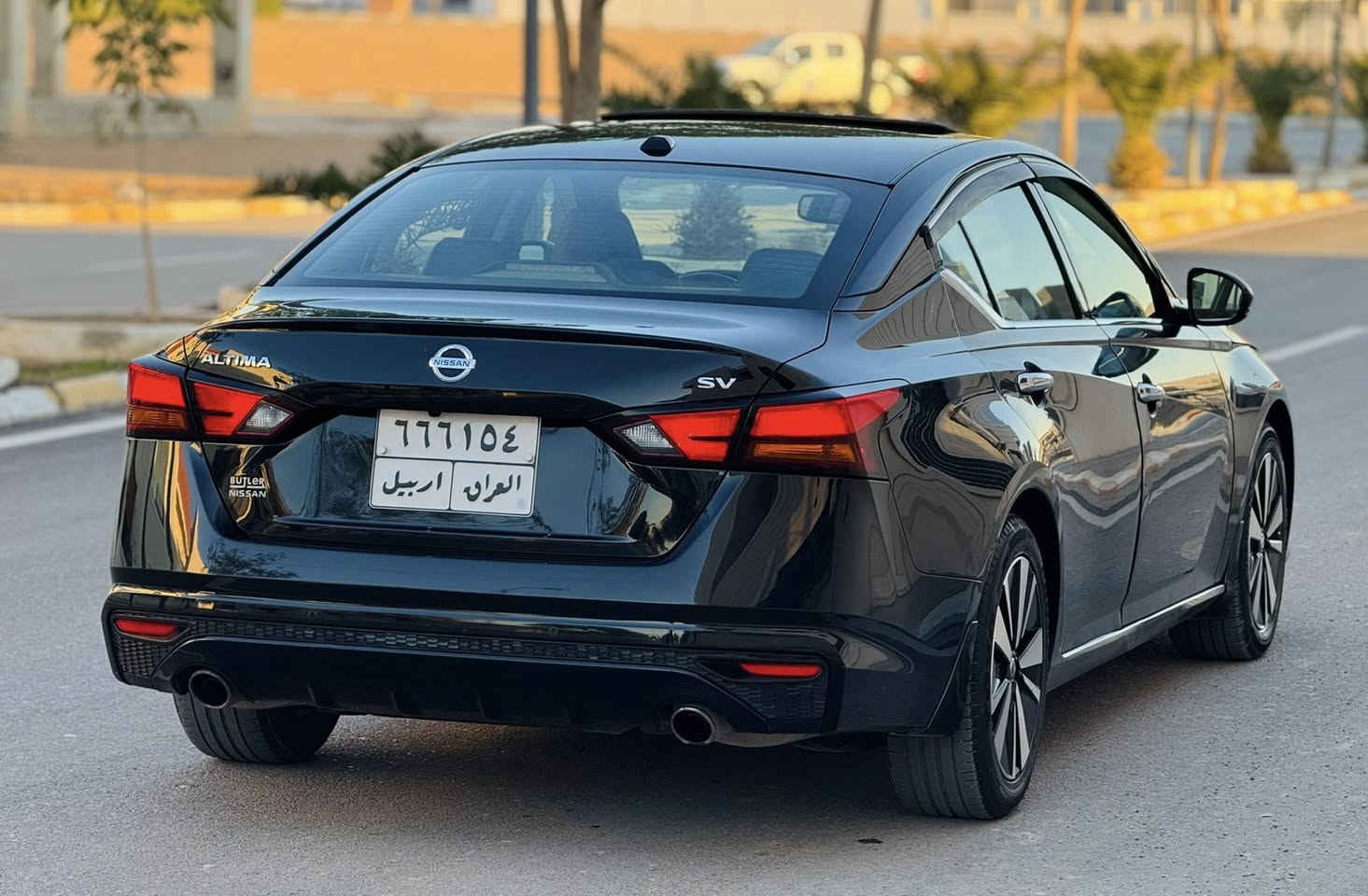 سلام عليكم
نيسان التيما
    1/1 SV PLUS
المحرك _2.5
موديل:2019
ماشيه :73 MI
بدون ايرباك
سقف اسلايت
شاشه كبير
رادارت كامل
بصمه ابواب
كشنات جلد                             
كشنات تدفئه
كشنات كهربائي
تشغيل عن بعد
كاميرا خلفية دوار
ضرره  : جاملغ او باب كلير 
شواصي لغد كفاله
1N4BL4DV7KC185930
مكان :  ديالى خانقين
سعر 138
استفسار ***********
