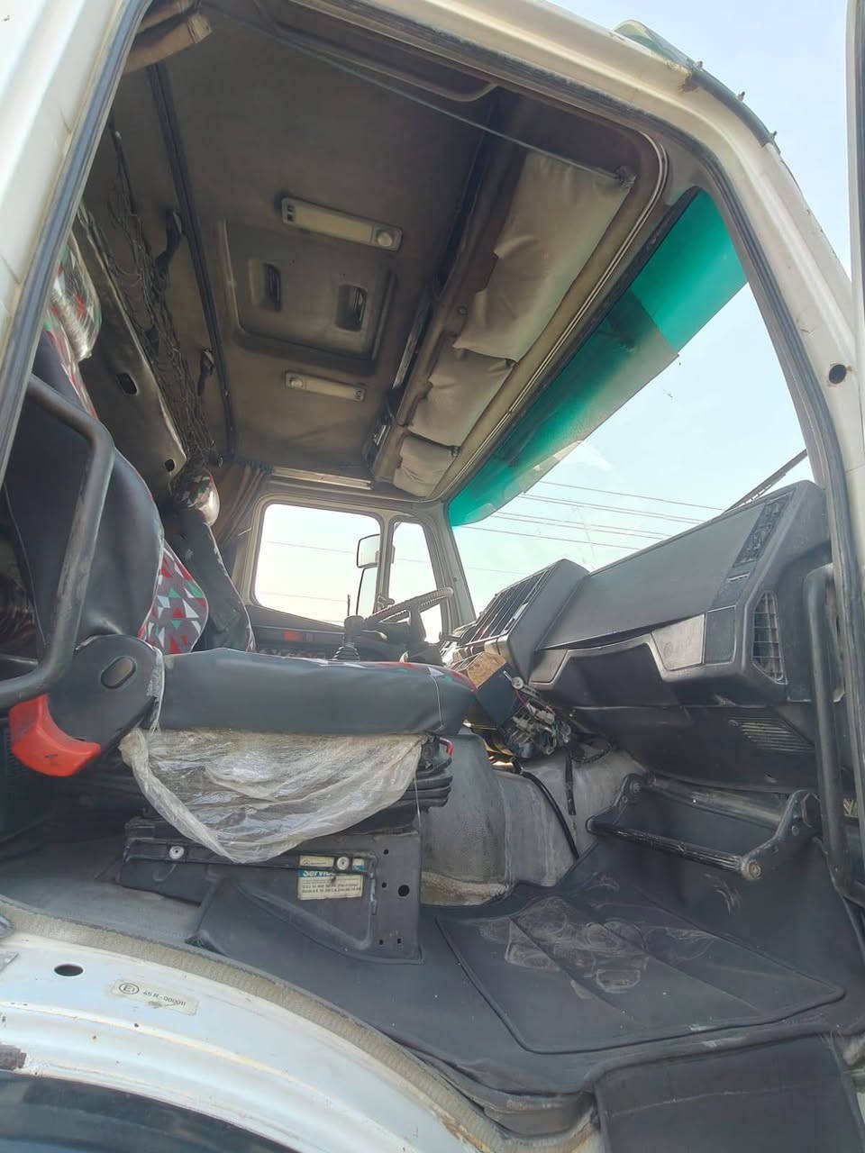 سلام عليكم
للبيع ألبي كرواتي موديل 1996
مرسمه فلات رقم دولي بسمي سنويه لل 2030
مكينه 44 أم الحيه 
گير كهربائي 155
سبلت شغال 
بم عادي 
چوبلس دبل شاصي 
قماره عادي 
تخم تاير 
عربانه سكندريه 4 دناگير أم الچاكوچ
تخم تاير 
طول 12,5 متر 
العنوان/ الكوت / البتار 
***********
***********
سعر البيع 260 $ وبيه مجال بسيط
