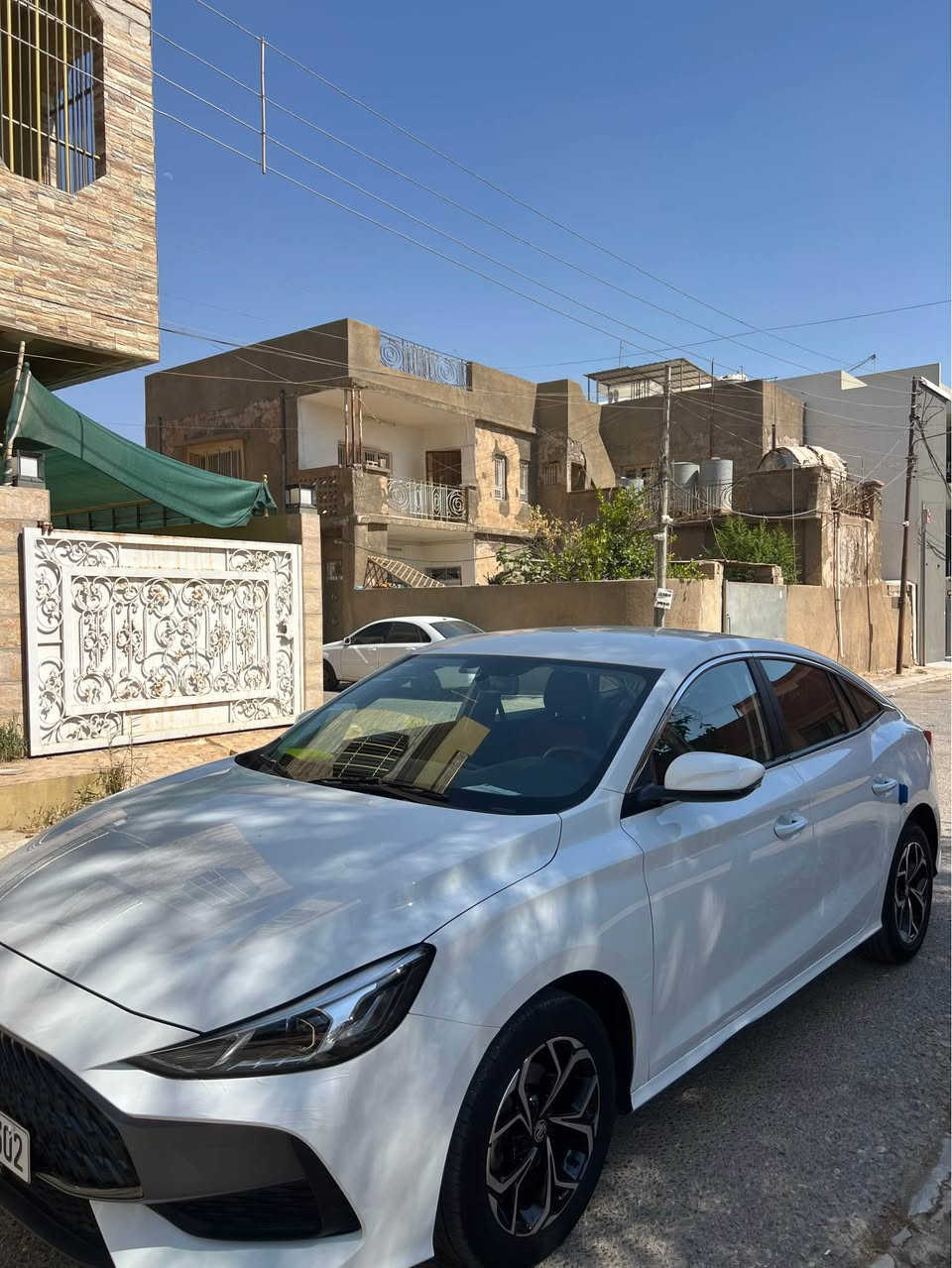 MG GT 2025
بةي دعم بي بوياخ هةيچي نية تةنها دوسةكي توزى قوپاوه
رقةمة بةناوي خومة 
12000km رويشتوه
گيري عاديه 
گيروه مةكينى بةشةرت
سعرى 100$ 
شوين كركوك 
رقم موبايل *********** كركوك, العراق
