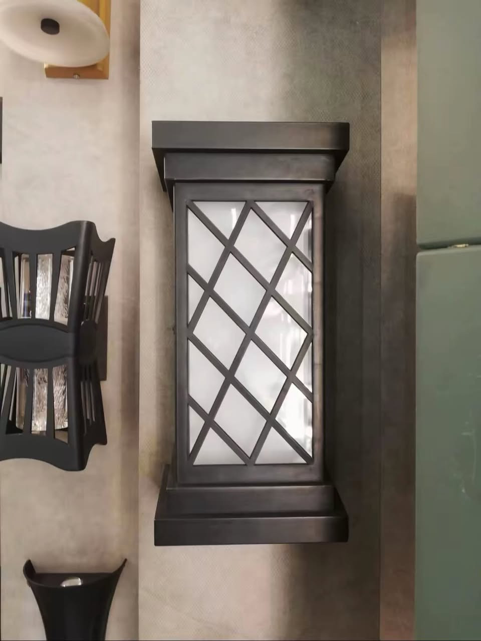 📍 متوفر الآن لدى معرض إبراهيم للكهربائيات
📞 ***********
📞 ***********
#انارة
#اناره
#اكسبلور
#بيع
