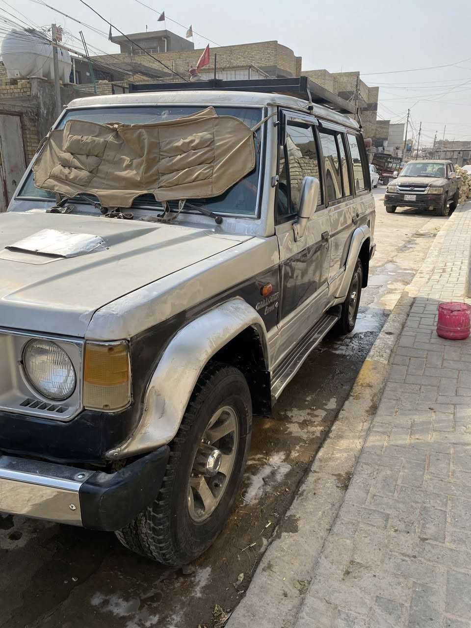 سلام عليكم كلاوبر مديل ١٩٩٣بسمي مشروع وطني رقم انكليزي تحويل ثاني يوم كامله فقط مكينه بيهة ضعف كير مابي شي كهربايأت كله شغاله داخل نضيف سعر ٣٧وبيه مجال حك جيه مكاني بغداد الشماعيه رقمي ***********/***********
