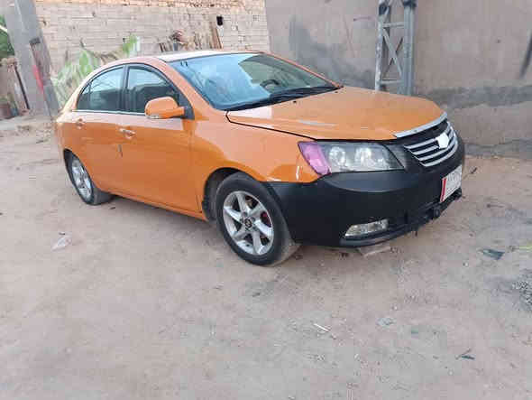 سيارة كرانت مديل 2013
تخم تاير + تبريد و تدفئه 
محور كورله  السنويه لسنة 27 ياله تسقط 
و اذا موجود سيارة مراوس مقبول مراوس 
للتواصل على رقم الهاتف ***********
