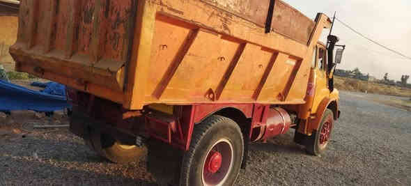 مان قلاب للبيع شرط كير مكينه اكسل كهربائيات شاصي المكان الحويجه رقم ***********
