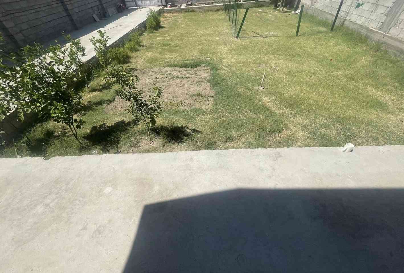 سلام عليكم بيت للبيع مساحه ٦٠٠سند ٢٥بناء طابوق يحتوي على ثلاث غرف نوم موقع الراشدية المراسمه للاستفسار اكثر اتصال على الرقم ***********
