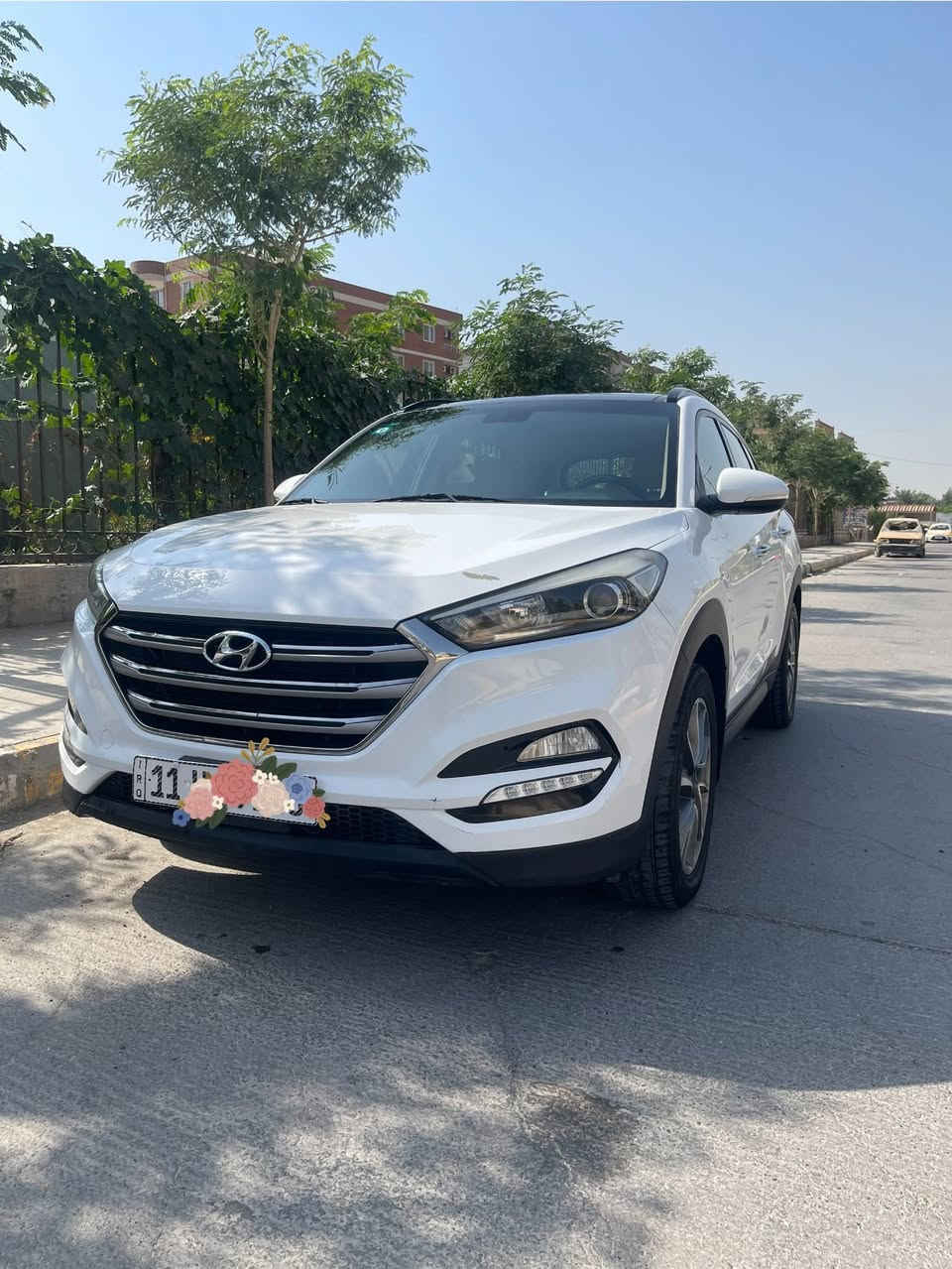 للبيع توسان موديل ٢٠١٨ خليجي 

مكينه ٢٠٠٠ دوش 

ماشية 74.500

السيارة مكفولة من الصبغ والتبديل 

صور سونار مرفق مع المنشور 

مواصفات ف
مقاعد جلد - كامره وشاشة - حساسات خلفية - بانوراما 

السيارة باسمي تحويل مباشر 

***********
