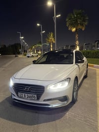 للبيع  ازيرا 2018 خليجي فول مواصفات  -بصمة -بانوراما  -كشنات جلد-تدفى ...