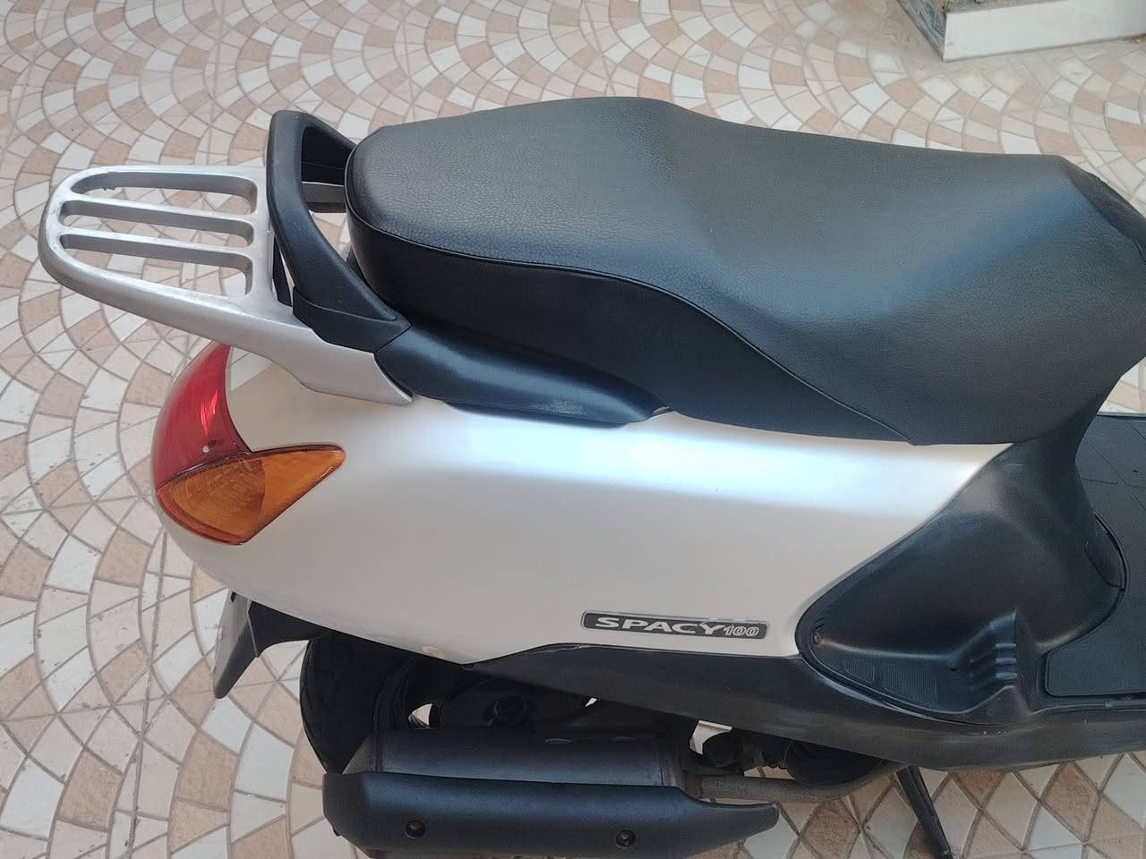 سلام عليكم سبيسي ياباني رمبه كفاله عامه ماشيه 11 ألف /***********/ مكاني كوت
