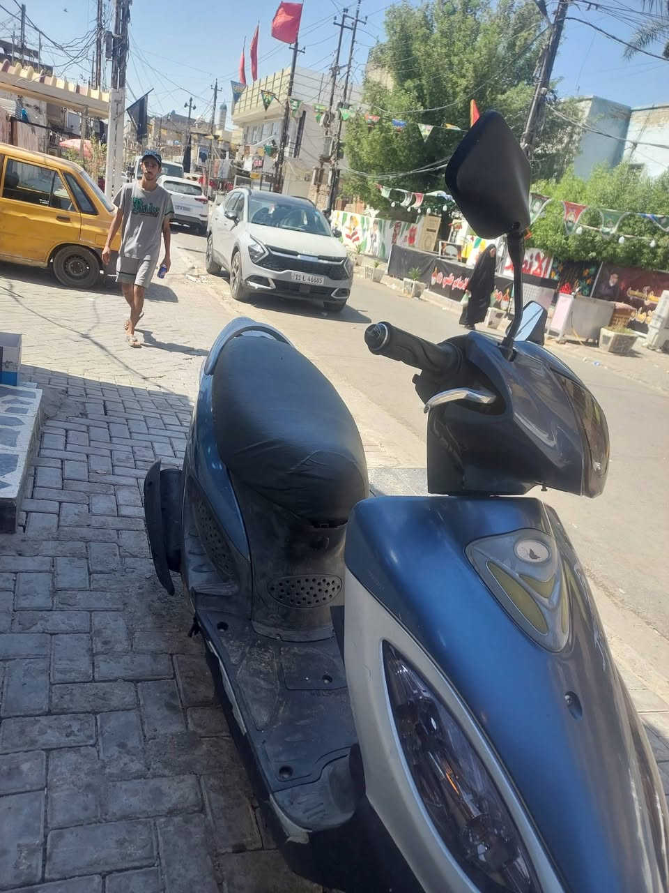 سلام عليكم دراجة كامكو ياباني نوزل ١٤٠ دراجة كاملة مكملة  خير من الله شلعة معدل صوت خرسة مفتوحة علة ايدي ولفات فقط  مكاني بغداد صليخ رقم ***********
