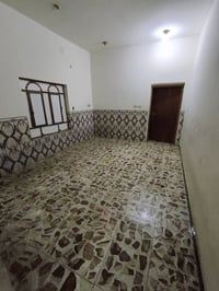 مشتملات عدد 2 واحد طابق ارضي والثاني طابق اول للإيجار في حي الغدير 📍 م...