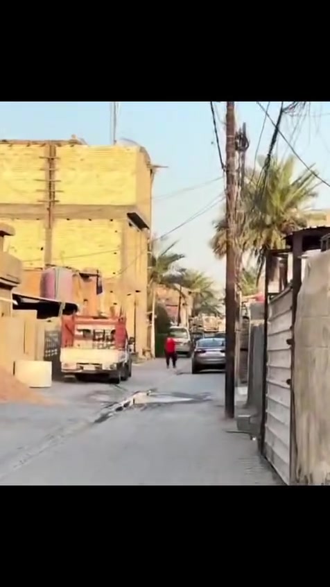 دار للبيع مساحه ١٥٥ متر يحتوي ٣ غرف وصاله عدد٢ ومطبخ واستقبال بناء حديث الاتصال
***********
