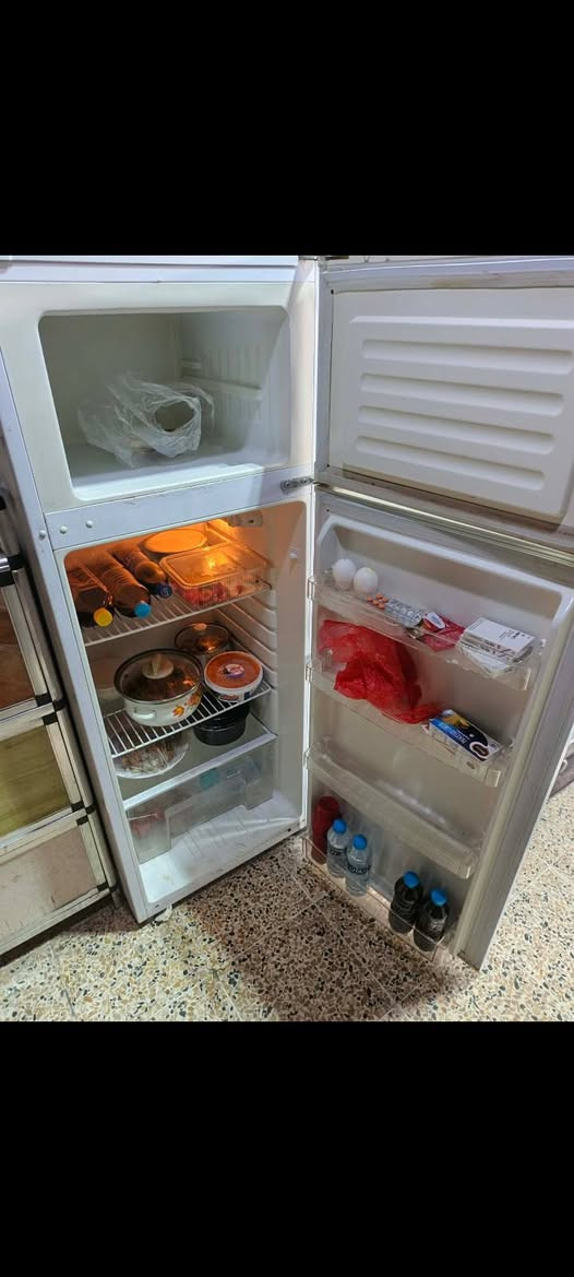 للبيع ثلاجه كلش نظيفه شرط تجميد وبيها ضمان السعر 100 وبيها مجال قليل يوجد توصيل


**إذا كنت صاحب هذا الإعلان وتريد حذفه لأي سبب، رجاءا أرسل رسالة إلى الدعم الفني**