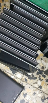 آيباد • ٣٠ قطعة • مفرق