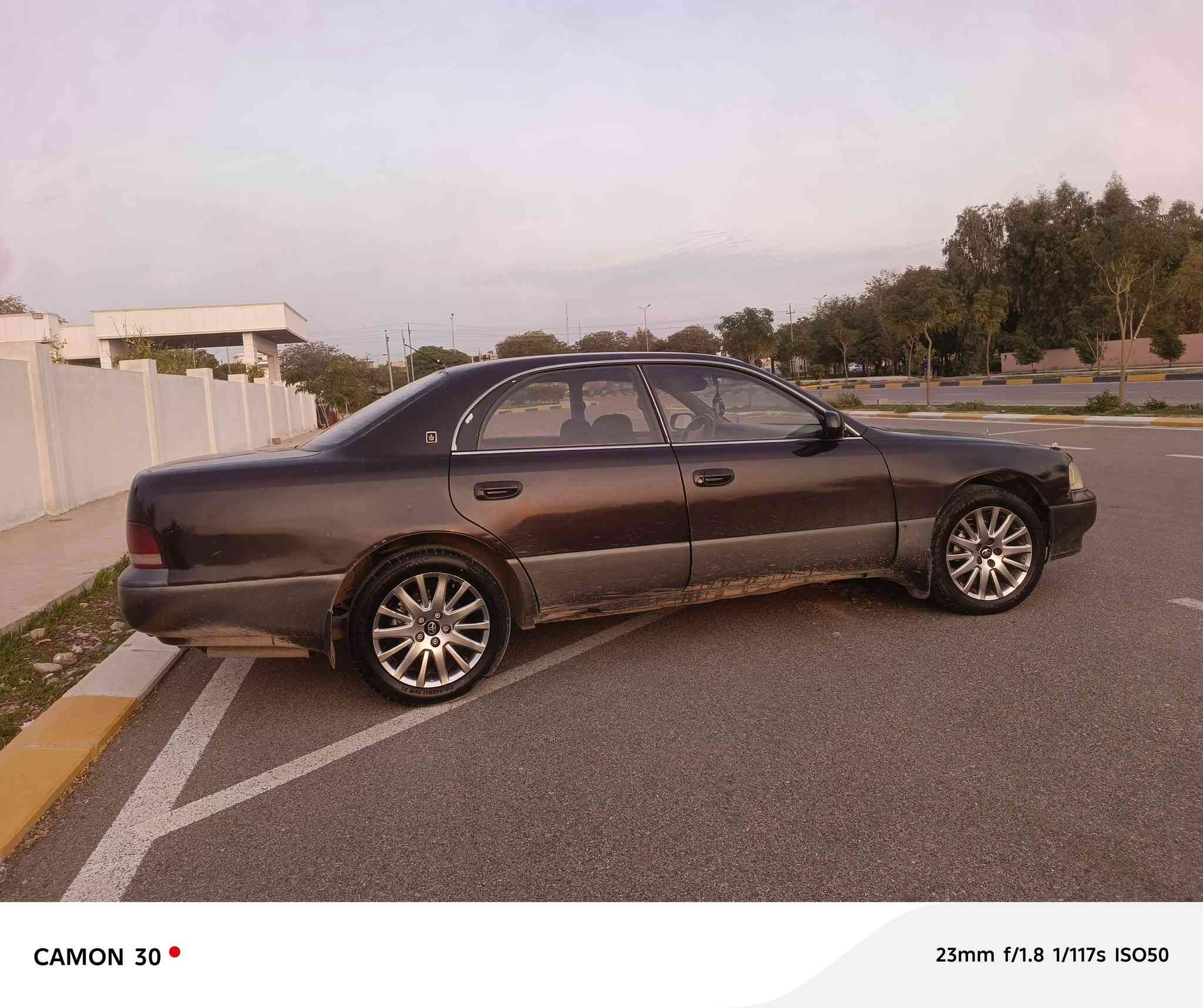 تيوته كراون ماجسته موديل 92
مكينه بطه 3000ديلكو شرط كير ومحرك لا صرف لا بخار
تدفئه تبريد جامات كهربائي. صدر امامي خلفي جديد
سعر 45 وبي مجال للستفسار ***********
شرط التحويل
