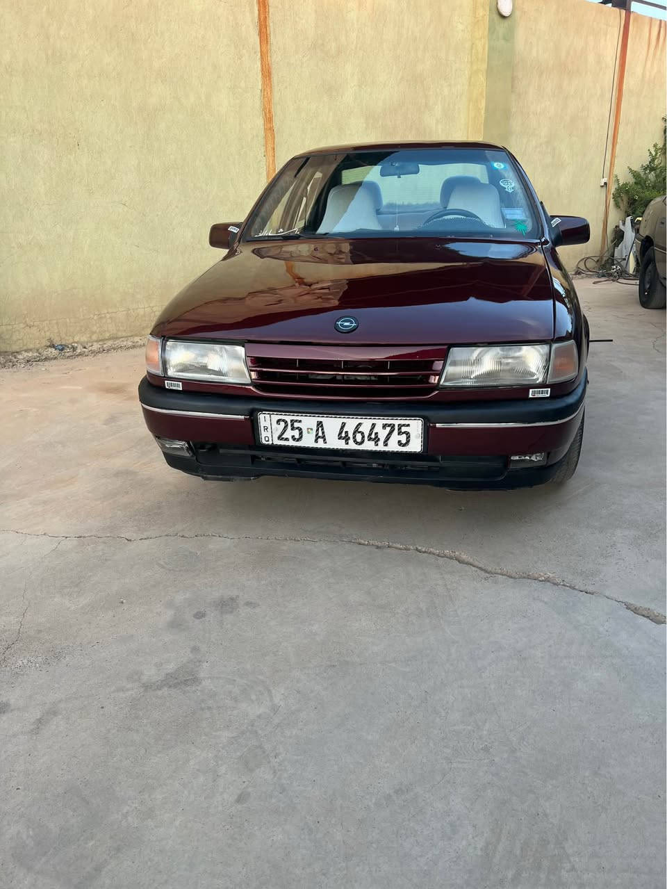 س ع 
اوبل فكترا 
موديل1992
حجم2000
رقم كركوك بسمي لغاية2031
دفتر بانزين بيها 
صبغ عام جماليه 
كير عادي 
كير محرك شرط
سعرها32 
*********** كركوك, العراق
