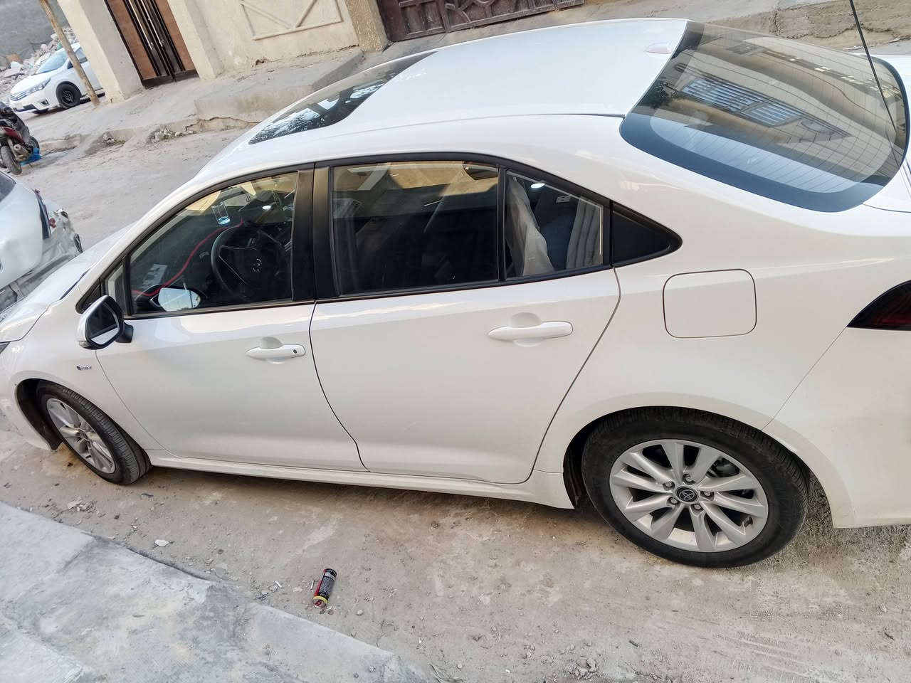 كورلا هايبرد 2025 
مرقم بغداد وجاهز مثبت لوحات وسنويه بسمي تحويل مباشر بسم المشتري داخلة ضمان شركه يعني كير و مكينه و بطاريات اي خلل يصير بيهم الشركه تتحمله 
🛑‼️ السعر 153 💵
عداد المسافه 16 ألف كيلو  فقط
💢مكفوله 💯
المواصفات 🔰فول🔥1/1
بصمة
فتحة سقف
محرك 1800
كشنات جلد اسود بلاد 💯
سايد بريك بصمة
لد امامي خلفي
اوتو هولد
مود درايف
شاشة
كامره دواره
كروز سرعه
تحكم ستيرن
رادار
وبعد بيها مواصفات
📍 العنوان بغداد حي الجهاد
الاتصال ☎️
***********📞
‏
