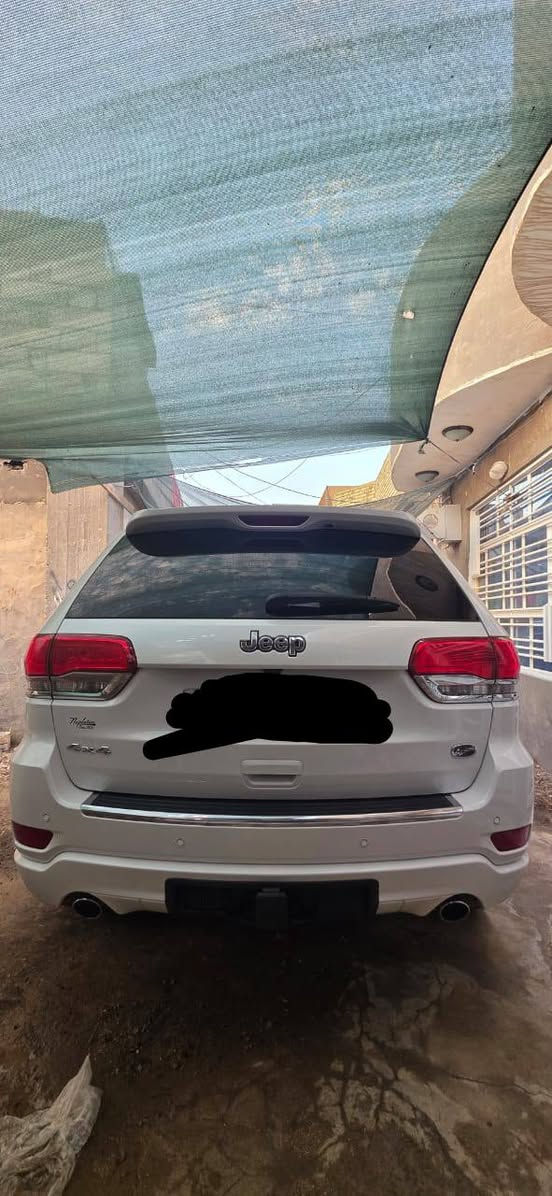 السلام عليكم
جيب جراند شيروكي موديل 21مرمز اصل 18
رقم بغداد لون ابيض لمتدد فول الاخير حادث قطعتين جاملغ والبنيد تحديثالمواصفات 
1-فتحة سقف طكتين
2-شاشة كبيرة
3-تحكم ستيرن جهتين
4-شفتات
5-مخرج اواكس+يوبي اس+رام 
6-بصمه وبصمة ابواب
7-كشنات جلد بيجي
8- كشنات كهربائة تدفئة تبريد
9-تبريد قطعتين 
وبعد هواي مواصفات السعر 195وبيها مجال حك الجية للاستفسار *********** واتساب مكاني بابل ابو تقى
