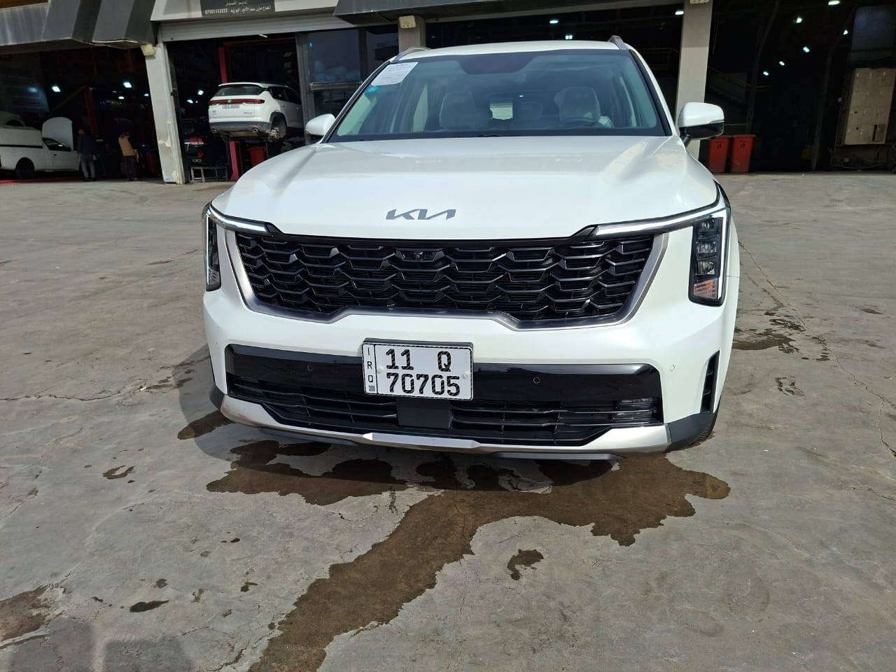 سورنتو ٢٠٢٥ فول قمارة حديد ٦ سلندر 
اربع كامرات
داتة شو
حساسات امامي خلفي 
رادار توقف
ويل ٢٠
بصمة وتشغيل عن بعد 
تتقدم وترجع بالرمونت
رادار امامي وخلفي 
بردات خلفية 
كراسي ٢ كهرباء
٧ مقاعد 
السيارة ماشية ٨٠٠ كيلو زيرو 
دولية ضمان ٥ سنوات مع اربع تبديلات دهن
رقم مميز 
مكفوله من زلغ 
بغداد الحريه 
***********
السعر 51 مليون
