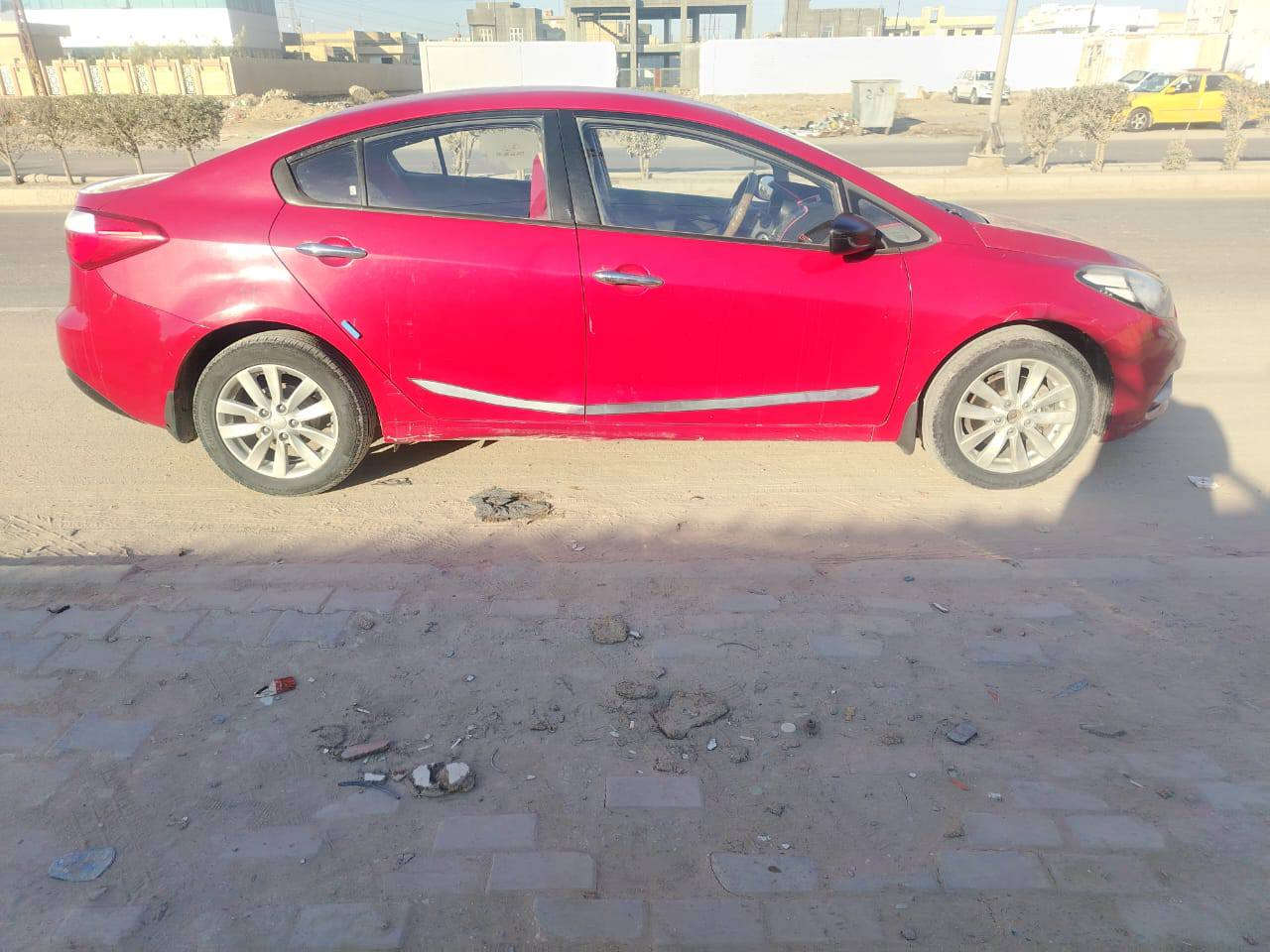 كيا سيراتو 16 مكفوله من الظربه العابره فقط جراد قماره جاملع امامي بدل بنيد مصلح ورشات صبغ سعر 115 وبيها مجال تليفون *********** وصونار موجود بل صور
