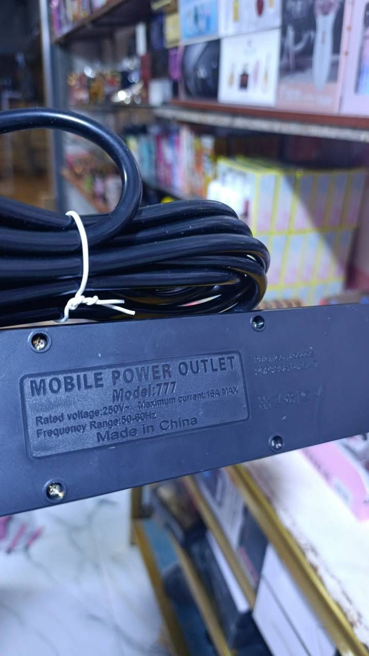 السعر ١٠الاف الاصلي ضمان سنه ***********
