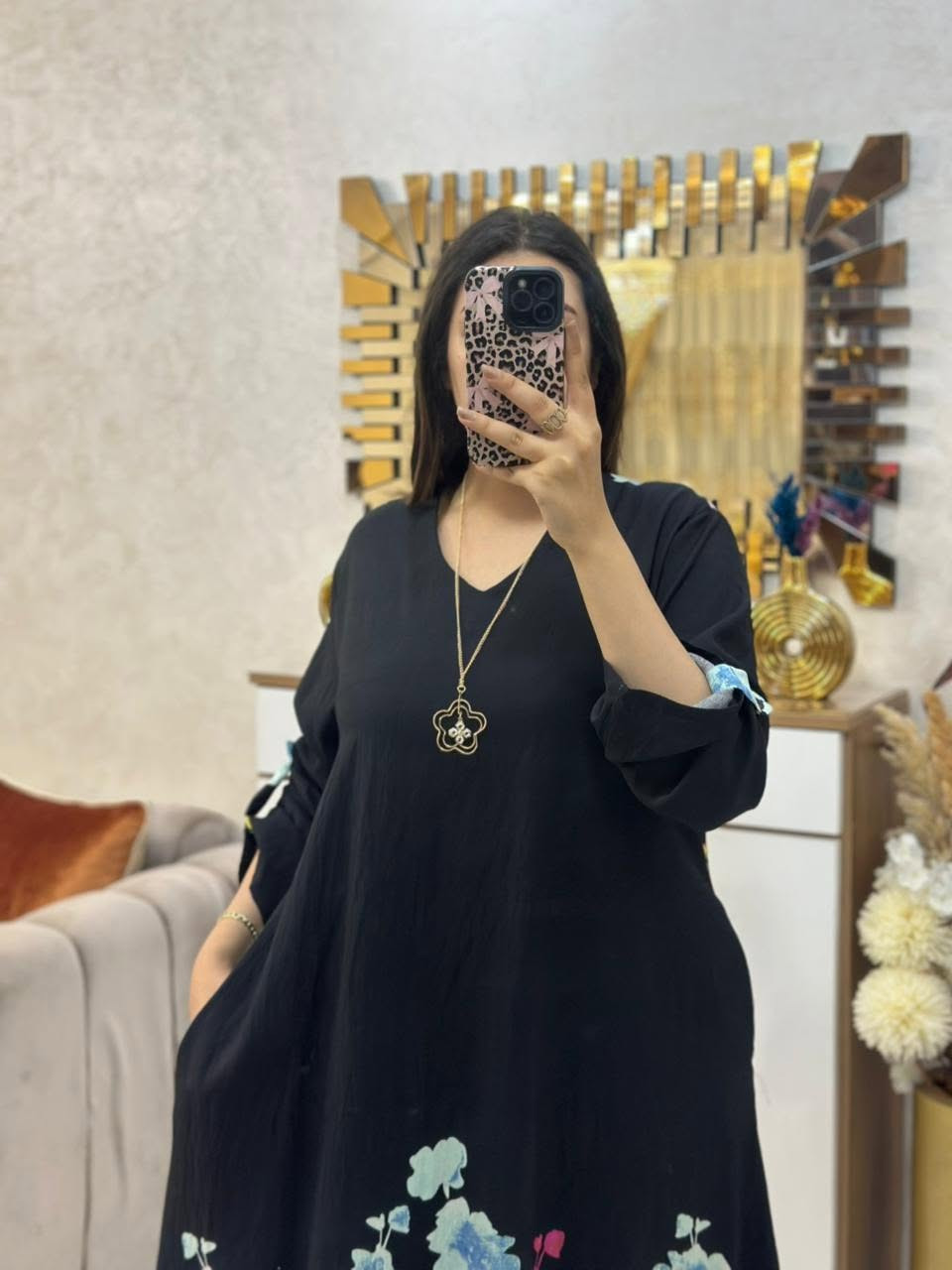 كسوة بالسنسلة فالعنق robe avec shaine
طاي سطونداغ taille standard
كتلبس. L xl xxl3xl
توب لولان ممتاز le lin أكادير, أكادير إداوتانان


**إذا كنت صاحب هذا الإعلان وتريد حذفه لأي سبب، رجاءا أرسل رسالة إلى الدعم الفني**
