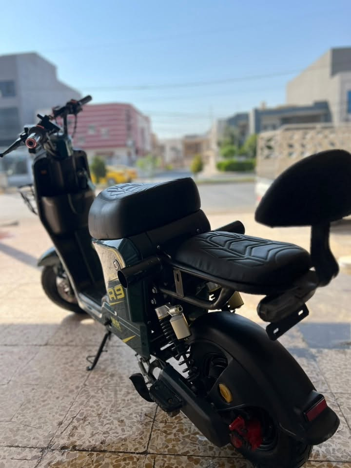 R9ونلي
للبيع 
دبل سويج
بصمه
كارت تشغيل 
ام بي ثري
الدراجه نضيفه 
5 باتري 20 امبير 
العنوان موصل حدباء
***********
