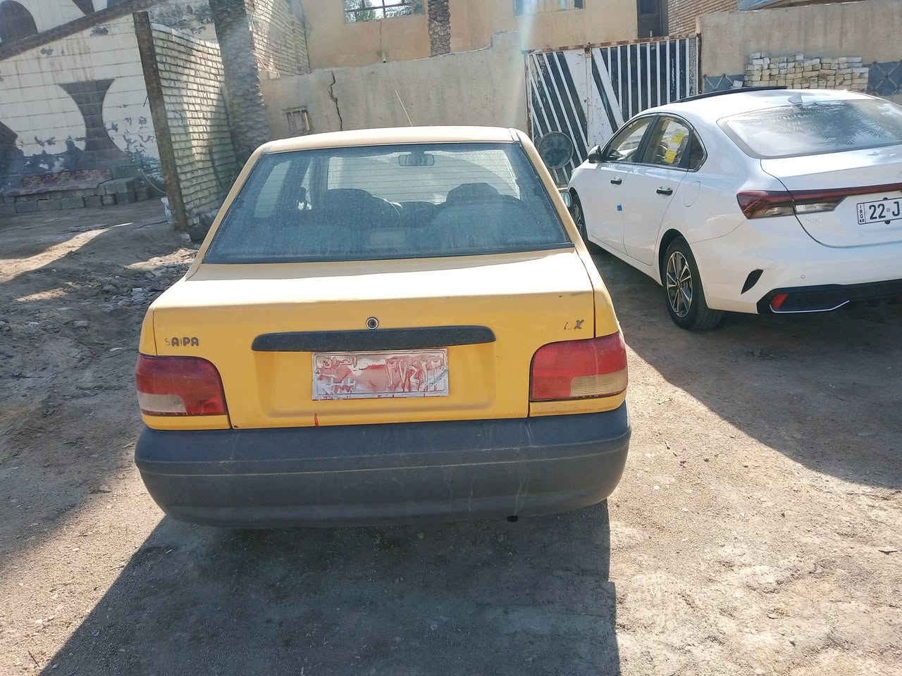 سلام عليكم سايبه موديل 12 كير مكينه خير من الله رقم احمر رعيه موجود بس مالي دخل بل هيه والغرامات ابيع كوم حديد السياره جهزه مكان السياره نجف رقم الموبايل *********** السعر 11 وبيه مجال
