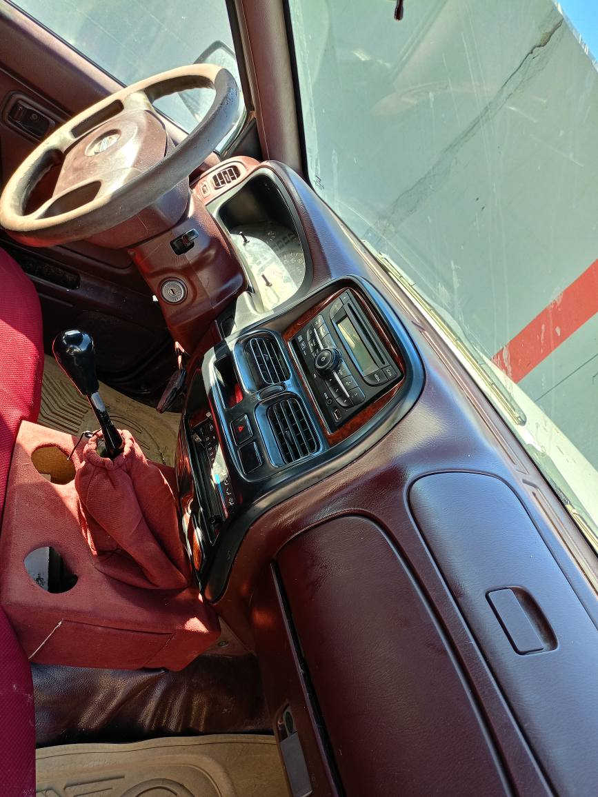 پیکاب نیسان 2007  یه ک ده رگاسبوغ پێش و پشت کە پس  گێڕو مه کینە به شه رت چوار تایه یی خاوێنی له بنە سه نه وی 2025 مانگی 7 به سه ر چوە   ( سحر  112 $  مه جالێکی زۆر کە م  ژم : *********** أربيل, العراق
