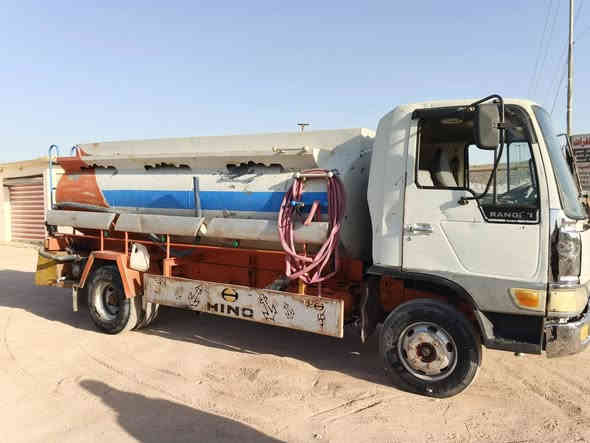 هينو انگر للبيع جاهز مكينه 70 حموله 8طن  ***********
