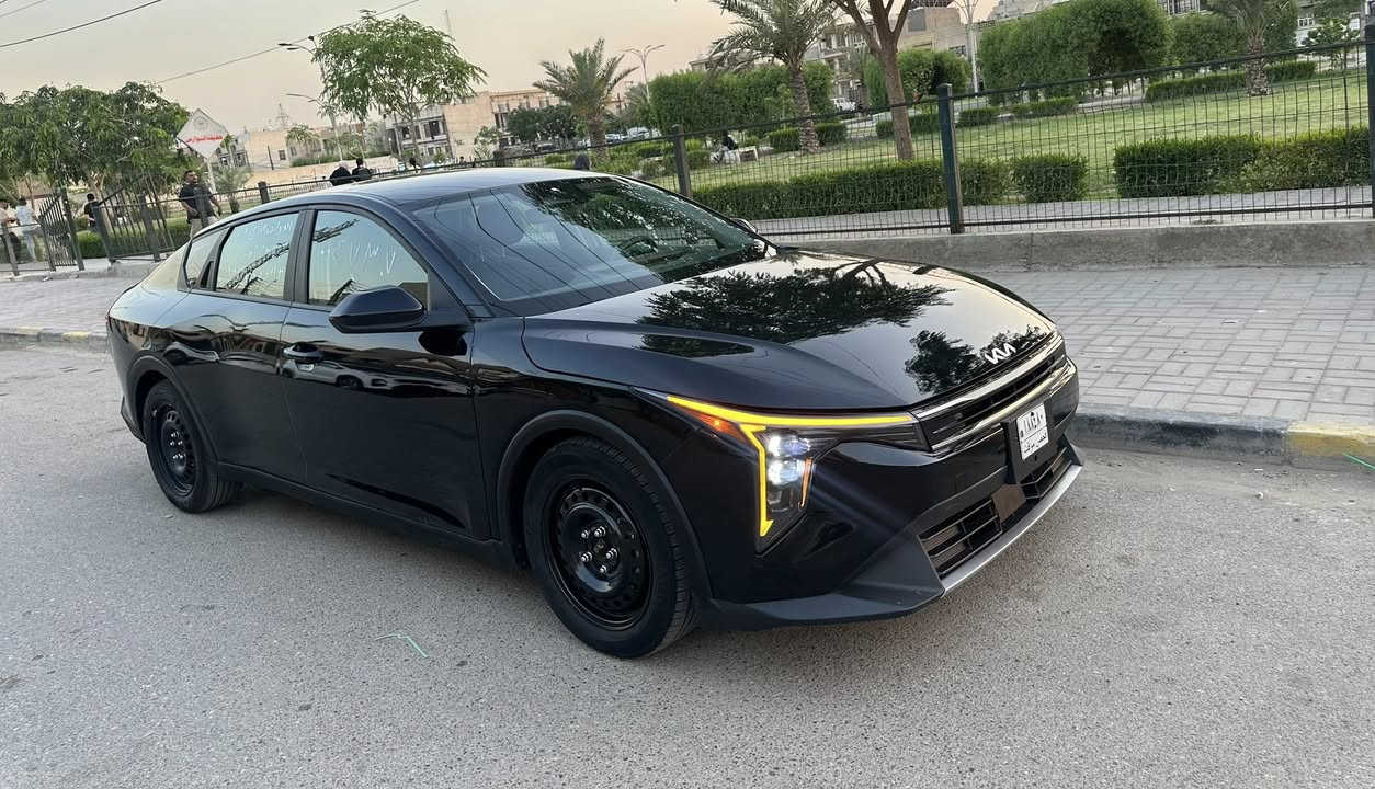 كيا K4 باسمي المنفيست للبيع بسعر 15900$
دخول جديد مدفوع كمرك حرة تترقم جميع المحافظات .
✅ الموديل 2025
✅ صبغ جاملغ سائق وبنيد 
✅ ايرباك ستيرن ودشبول طاك
✅اللون اسود ملكي 
✅ ماشية 5 الف مايل فقط 
✅ شاشة كبيرة متصلة كار بلي 
✅ رادار امامي و خلفي 
✅ منافذ شاحن مبايل 
✅ بصمة تشغيل وبصمة بالأبواب 
✅ تشغيل عن بعد 
✅ هاند بريك كهرباء بصمة 
✅ نظام اتو هولد 
✅محرك بانزين 2000 دوش المرغوب 
✅ كامرة خلفية دوارة 
✅ افكيشن ونظام ملاحة 
✅ اضوية زينون و لد نهاري 
✅ درايف مود 4 أنظمة
✅  تحذير ذاتي لمنع الاصطدام 
✅ صندوق خلفي كهرباء بصمة 
✅ أرضيات كاملة و جك وسبير وعدة وهوك
✅ تخم تايرات بلادي بعد جديد 
✅ كبات وياله عدد 3 موجودة بيها 
✅ تحكم ستيرن وتحديد مسار ومثبت سرعة 
🚨صور الحادث ادزلك واتس اب فقط لان مو متواجد عالفيس 
مكان السيارة بغداد السيدية للتواصل 
*********** واتس اب متوفر .
