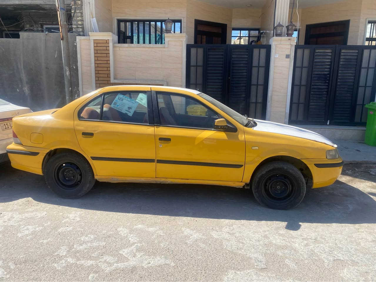 السلام عليكم سمند ٢٠١١مكينه وكير جدد صدر جديد تخم تاير جديد بيه ضربه خفيفه بل جاملغ الخلفي عليه هيئه وغرامات ٦٥٠عله المشتري بيه مكينه وكير ترايه للبصره سعر ٢٥ورقه قفل *********** بغداد, العراق
