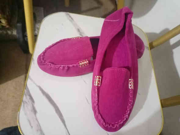 اهلا وسهلا للحجز ***********
توصيل داخل كربلاء ب4
بغداد 5
محافظات 6
يوجد جمله مفرد
