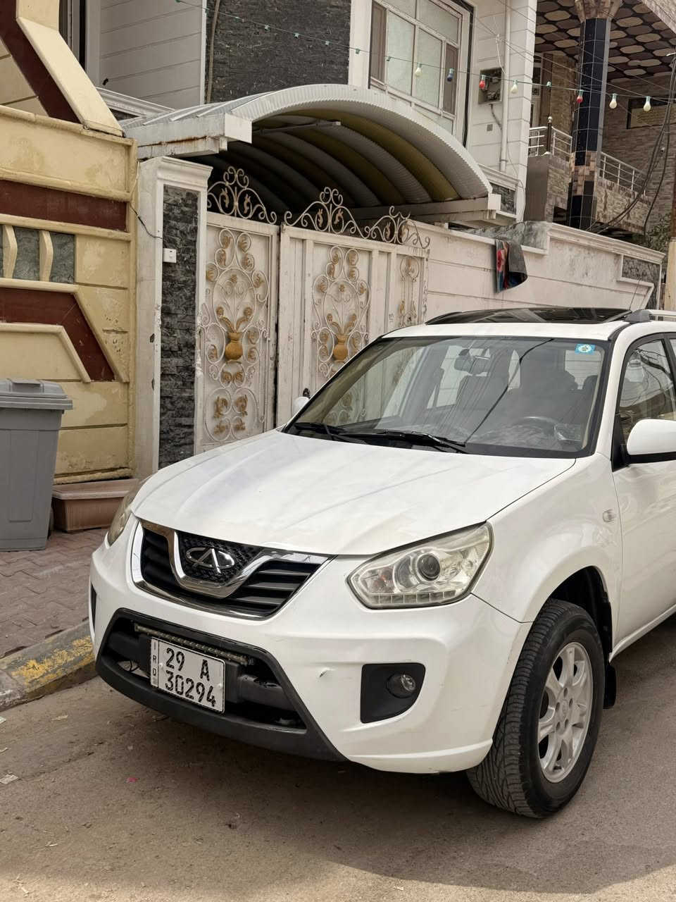 السلام عليكم 
للبيع تيكو مديل 2014 
ماشية 70 الف سويجات اثنين مال شركة 
السيارة مكفولة  كفالة عامة من الشخط ولخياس 
بسمي تحويل مباشر رقم واسط دولي سنوية جديدة
محرك كير حدادية تبريد بل جيس ما نقصها برغي وجديد
السيارة معروضة بسعر 83 وبيها مجال ونشالله بلخير للي ياخذها العنوان الكوت داموك ***********
