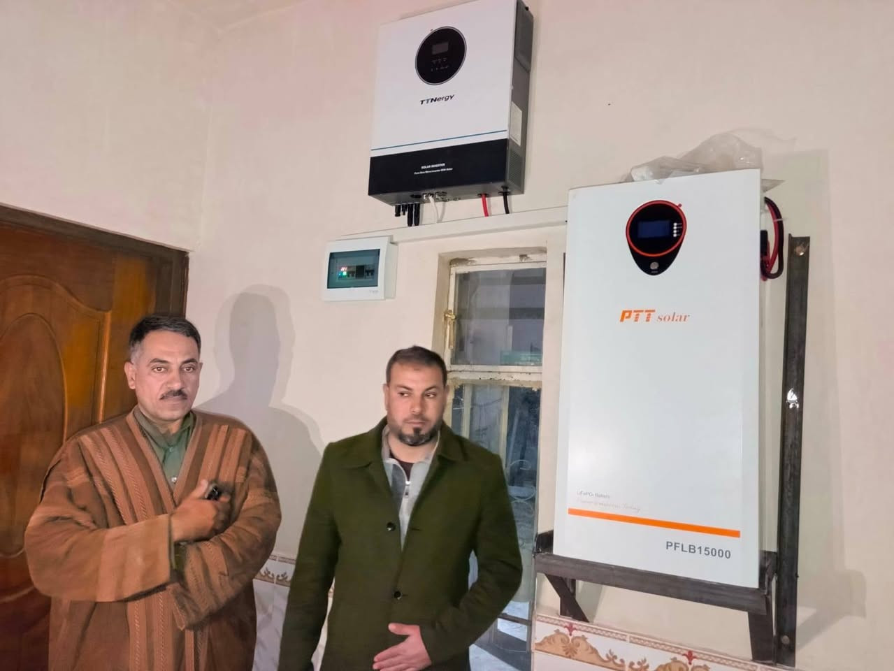 شركة الشروق للطاقة الشمسية النظيفة
خيارك الامثل نحو مستقبل نطيف ومشرق

تم بحمد الله تنصيب  منظومة طاقة شمسية نظيفة 
  في محافظة كركوك قضاء الحويجة قرية شميط 

للخال ابو محمد 
الف مبارك يستاهل كل خير 

 / الاثنين / 26/ 1 / 2026

 قدرة المنظومة 
👍  14 أمبير ليلي و 16 أمبير نهاري 🔅 💫💥

مكونات المنظومة
بطاريه 15 كيلوواط عدد 1 
اتفيرتر 11 كيلو واط   عدد 1
الواح عدد 8

عاشت ايديكم الكادر المميز
بقيادة الأستاذ ناظم الصحن 
و  الأستاذ عياد الجبوري 

مواد اصليه من ارقى الشركات العالمية 
ضمان حقيقي مع وصل مختوم باسم شركتنا 
صيانة  كادر متخصص في صيانة المظومات بشكل دوري وفي اي وقت  

شركة الشروق للطاقة الشمسية النظيفة مستعدون لشد وتنصيب الطاقة الشمسية خارج وداخل المحافظة وبسعر مناسب جدا 
متوفر منظومات طاقه شمسيه ونقد اقساط عن طريق ماستر كارد او كي كارد الرافدين حصراً 
موبايل 
 استاذ سعيد *********** 
استاذ ناظم ***********
استاذ عياد ***********
