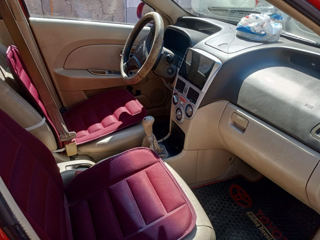 سلام عليكم✋🏻

مكلف بلنشر✅ 

 شيري فلاوين موديل ٢٠١٣ ابسمي السياره سنويه منتهيه قبل٣اشهر بيه خيط تبخير السعر ٣٥ السياره كفالة من الضربه شاشه كامره خلفيه حساسات رقم بغداد رقم موبايل ***********
