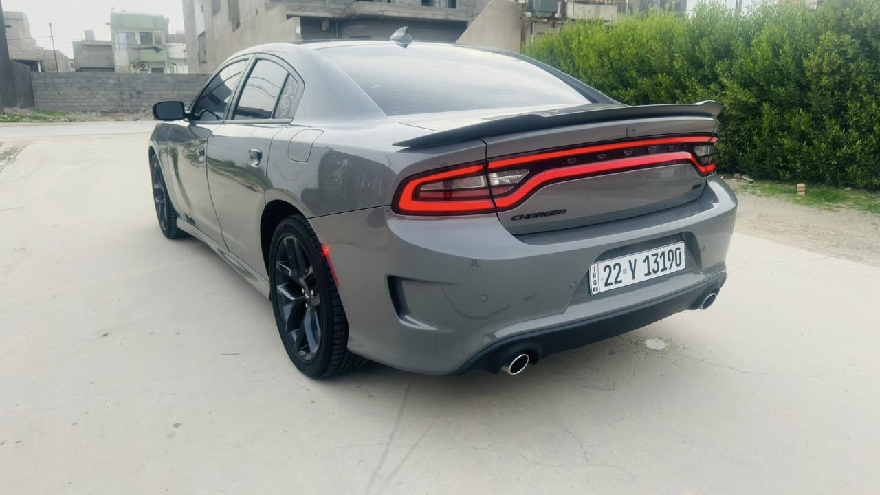 جارجر موديل 23 
الون سمنتي مواصفات جيتي معروفه /ضرر جاملغ امامي صبغ وربع باب السايق بدون ايبرباك ضرر سطحي صور الظرر مرفقه بالمنشور 
ماشي 45الف ميل 
شاشه كبيره كاربلي 
بيه موافقه تظليل 80 بالميه 
هزه سنويه جديد بسمي 
مكانً السياره كركوك سعر 298
***********
