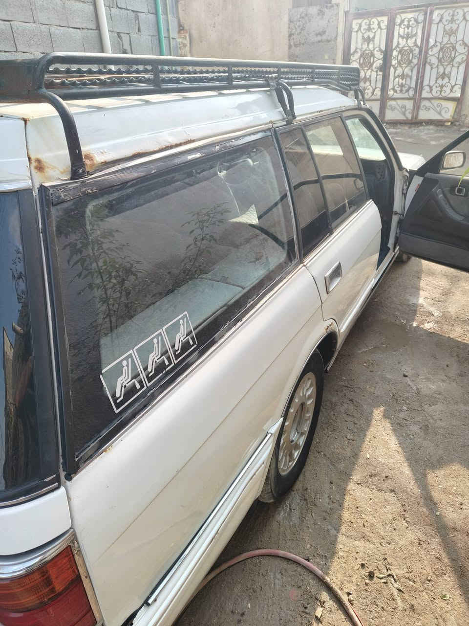 السلام عليكم
سيدان ستيشن موديل 87 يسرى بلاد مكفوله كص ونقل جثه مصبوغه عام جماليه السياره بيها مكانات خياسات كير ومحرك خير من الله السعر 65 مكان السياره بصره للاستفسار ***********
