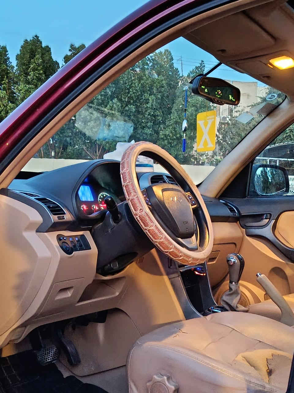تيكو موديل 14 كير ميكانيكي محرك 2000 ماشيه ٦٥ ما بيهه ضربه ولا تبديل سياره بلاديه فقط شخوط سنويه ٢٠٣٠ بسمي تبريد ثلج صدر نص عمر سعر ٦٥ ***********
